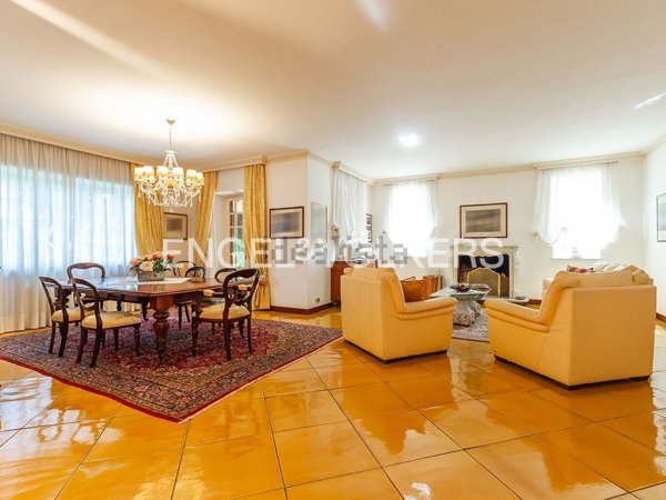 casa indipendente in vendita a Velletri