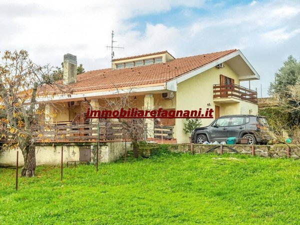 casa indipendente in vendita a Velletri