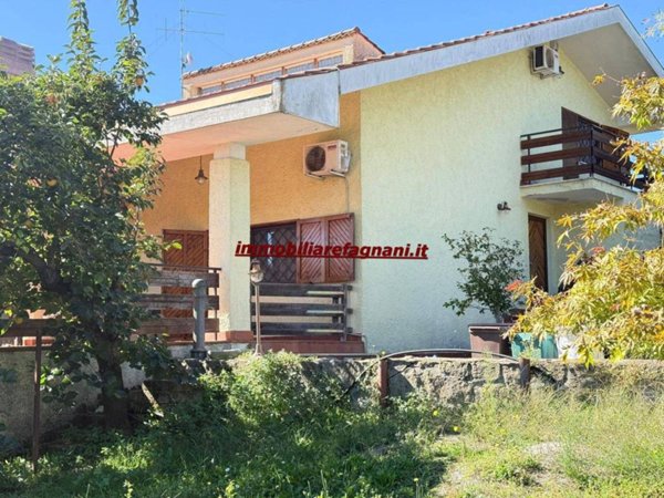 casa indipendente in vendita a Velletri
