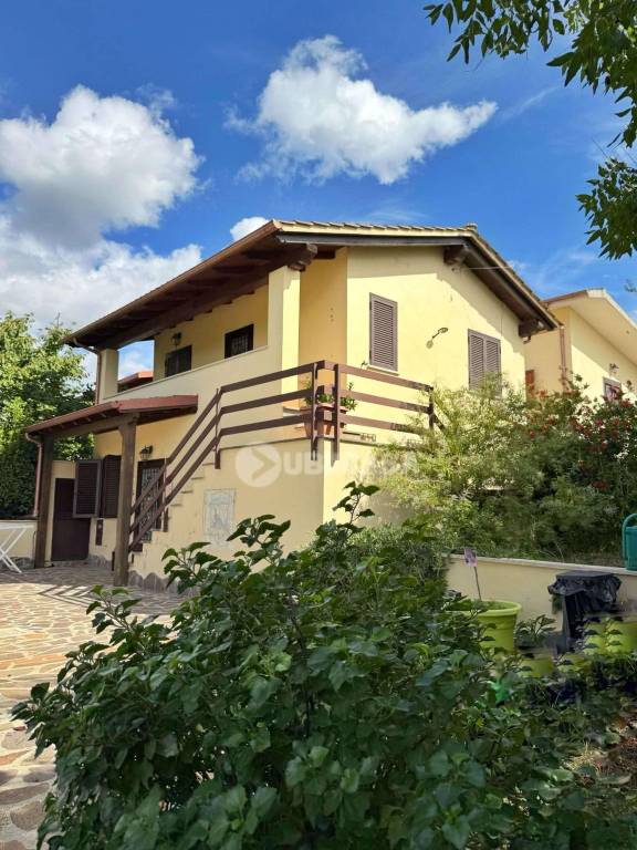 casa indipendente in vendita a Velletri