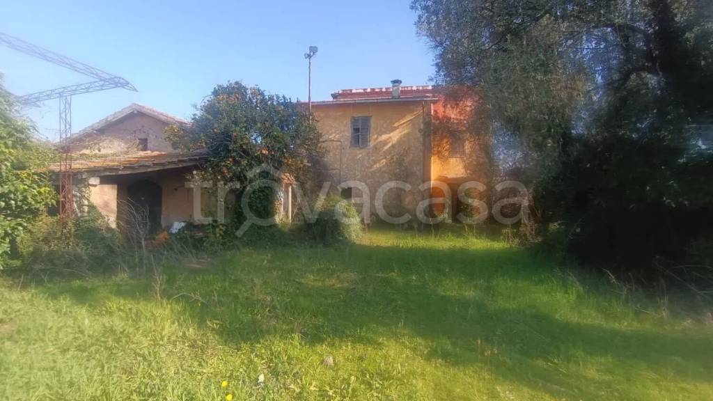 casa indipendente in vendita a Velletri