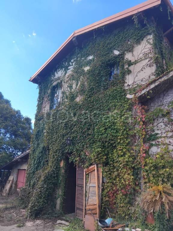 casa indipendente in vendita a Velletri