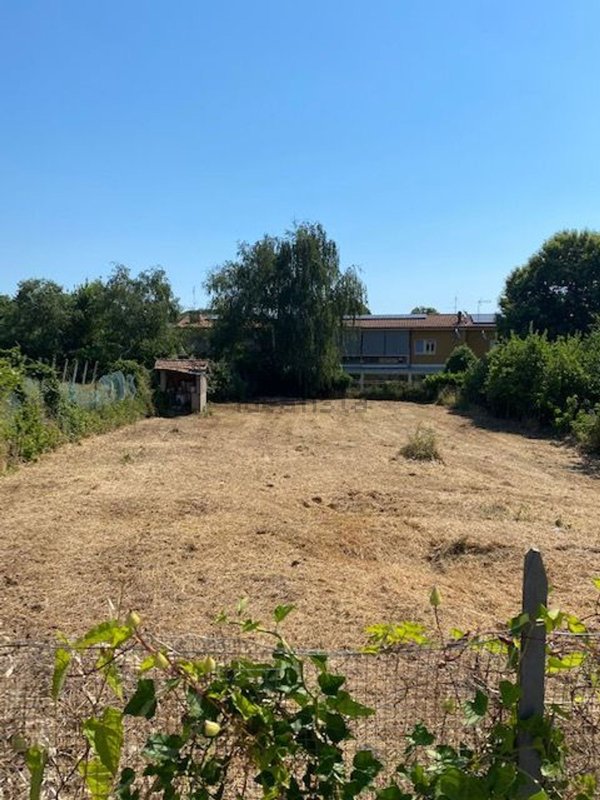 terreno edificabile in vendita a Velletri