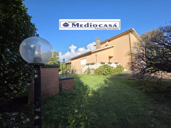 casa indipendente in vendita a Velletri