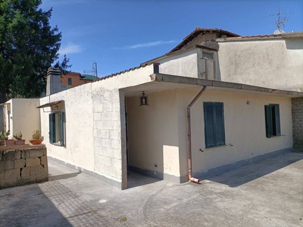 casa indipendente in vendita a Velletri