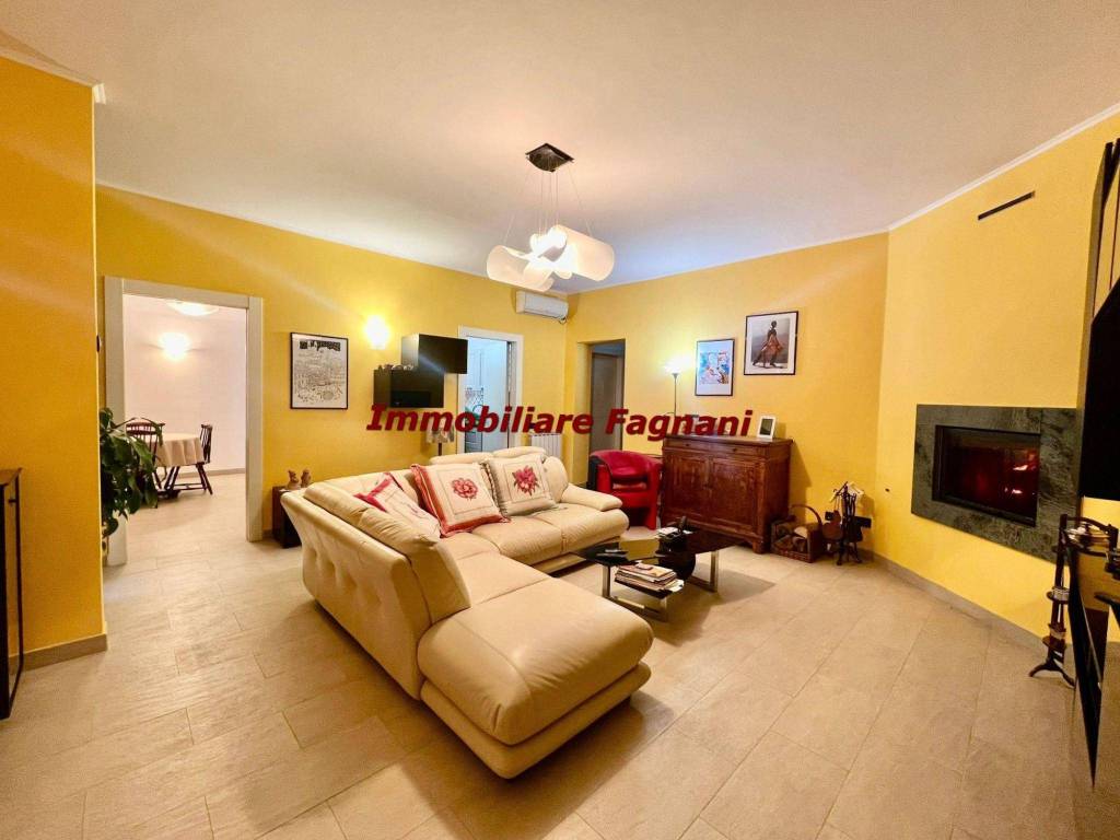 casa indipendente in vendita a Velletri