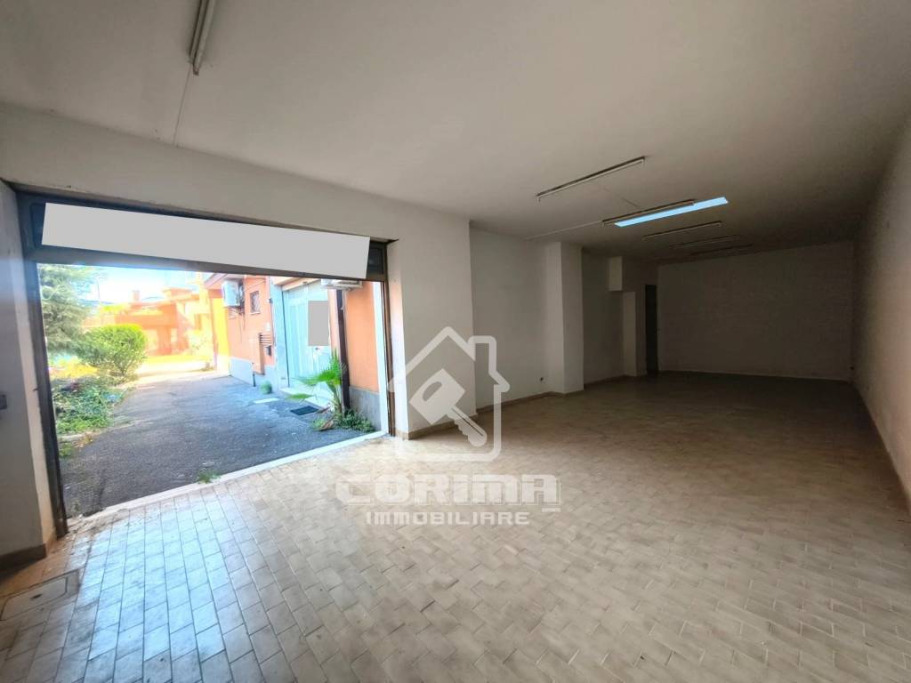 negozio in vendita a Velletri