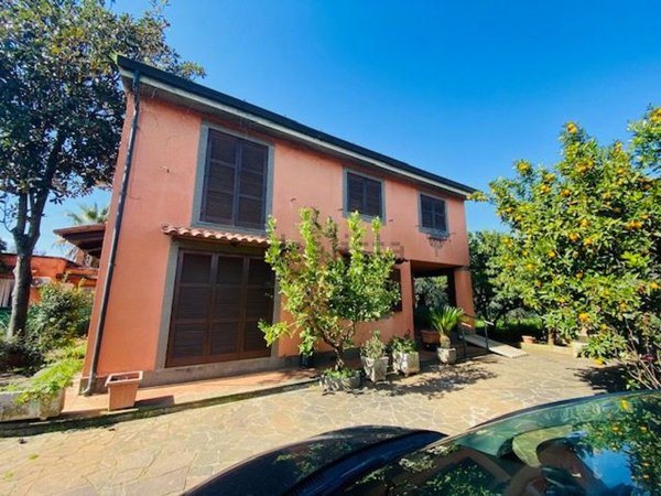 casa indipendente in vendita a Velletri