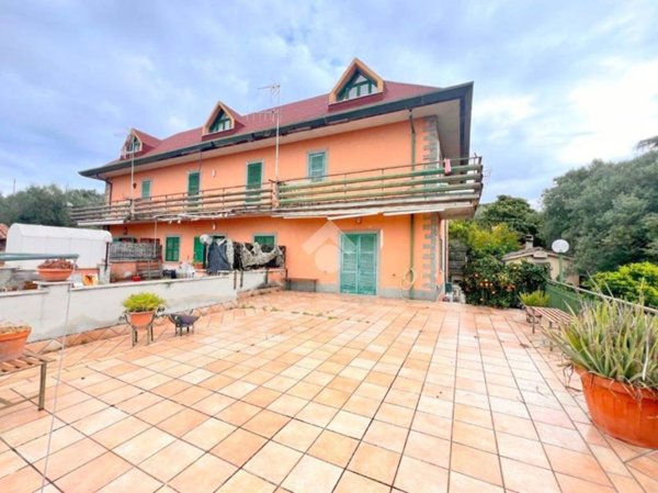 casa indipendente in vendita a Velletri