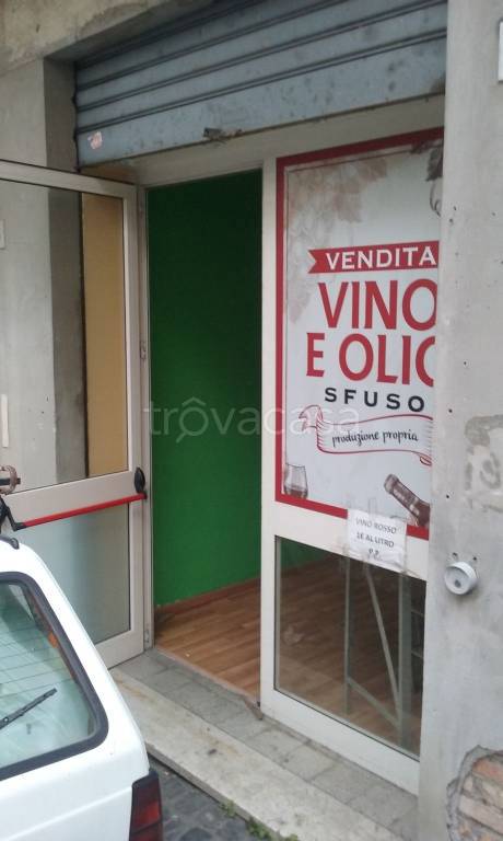 negozio in vendita a Velletri