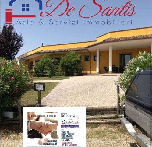 negozio in vendita a Velletri