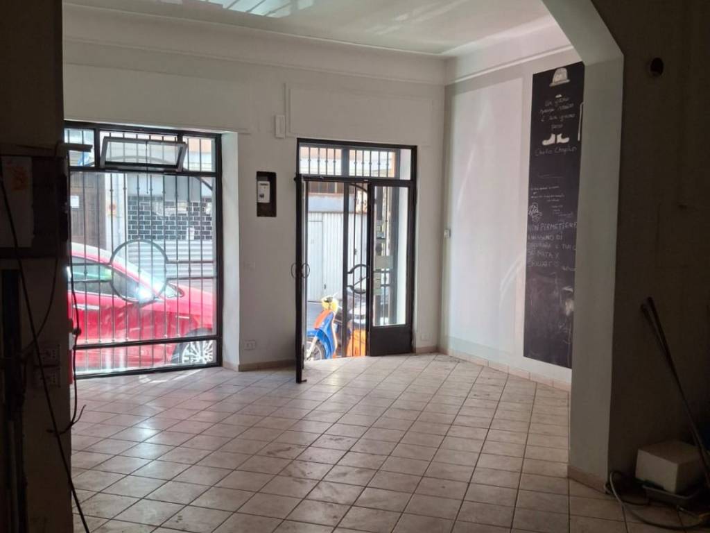 negozio in vendita a Velletri