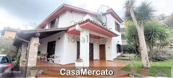 casa indipendente in vendita a Velletri