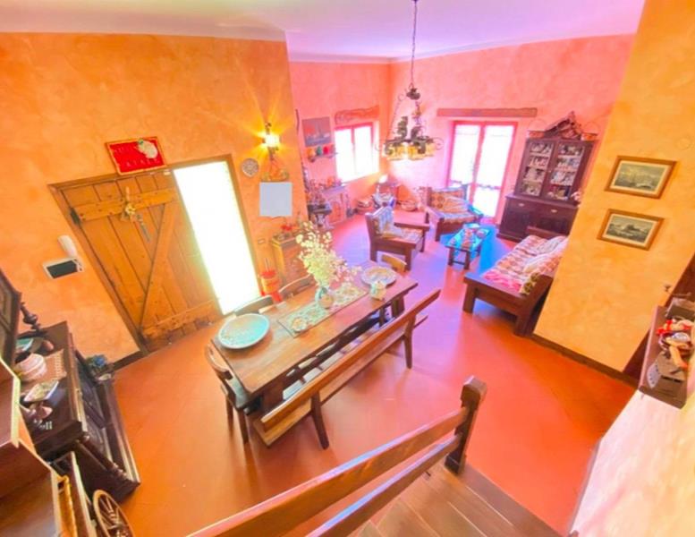 casa indipendente in vendita a Velletri