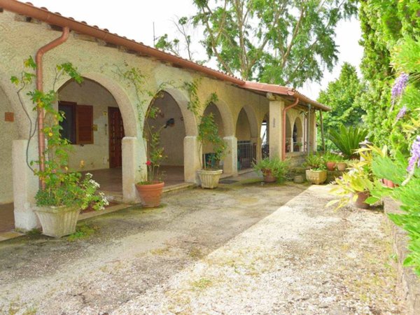 casa indipendente in vendita a Velletri