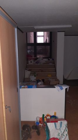 locale commerciale in vendita a Velletri