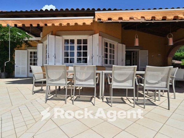 casa indipendente in vendita a Velletri