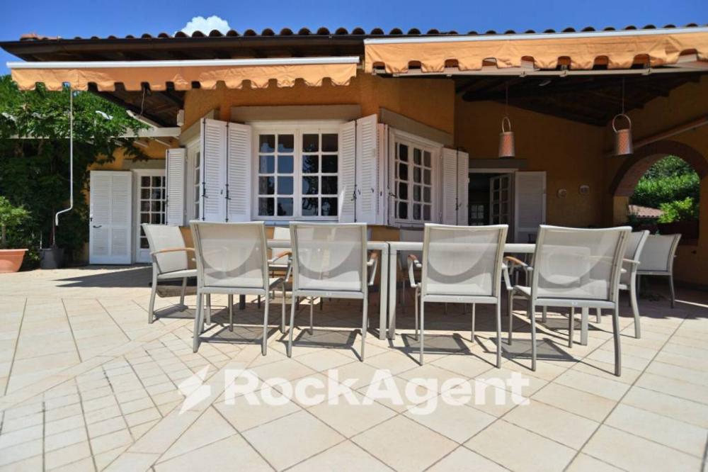 casa indipendente in vendita a Velletri