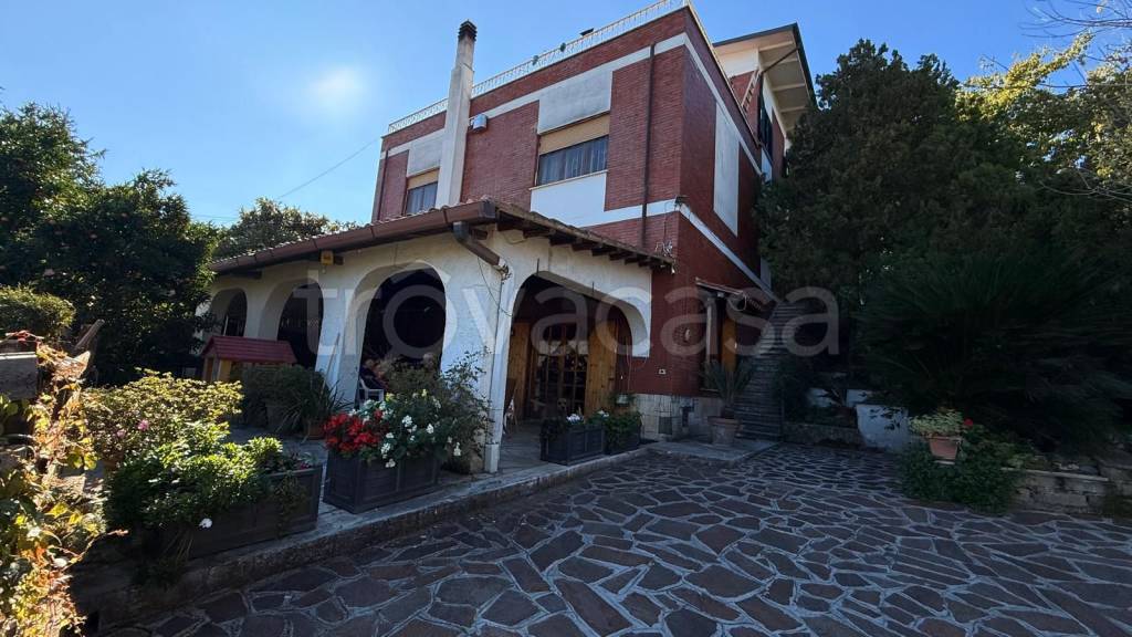 casa indipendente in vendita a Velletri