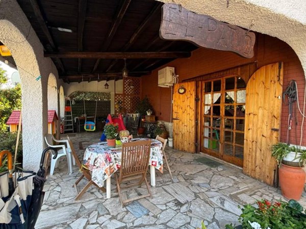 casa indipendente in vendita a Velletri