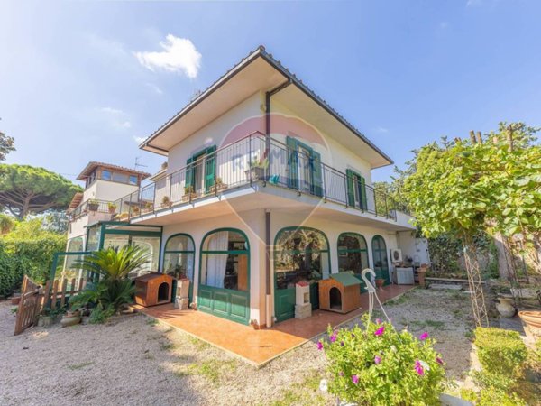 casa indipendente in vendita a Velletri