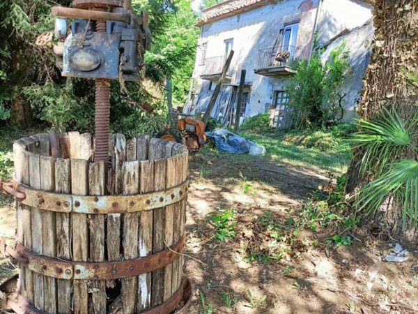 casa indipendente in vendita a Velletri