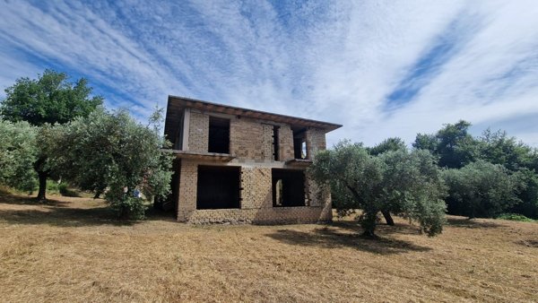 casa indipendente in vendita a Velletri