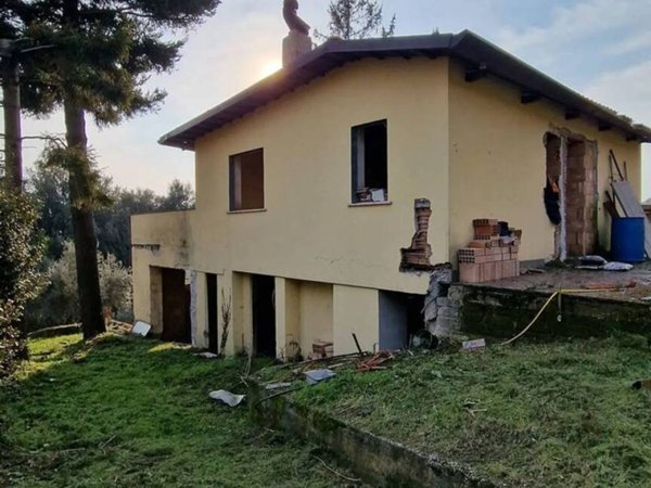 pentavano in vendita a Velletri