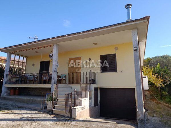 casa indipendente in vendita a Velletri