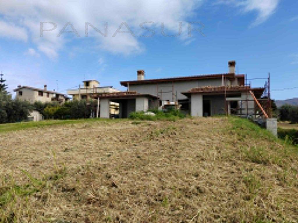 casa indipendente in vendita a Velletri