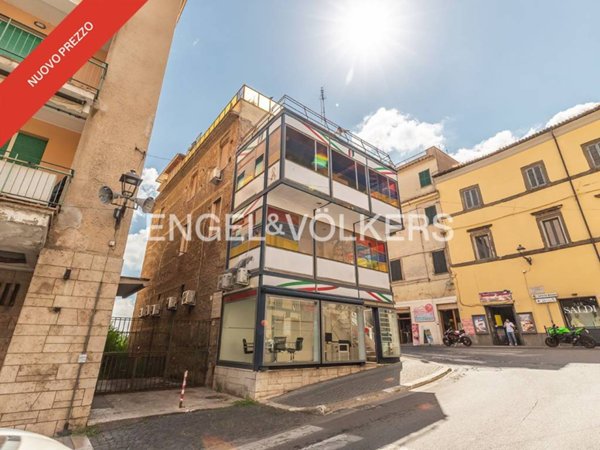 negozio in vendita a Velletri