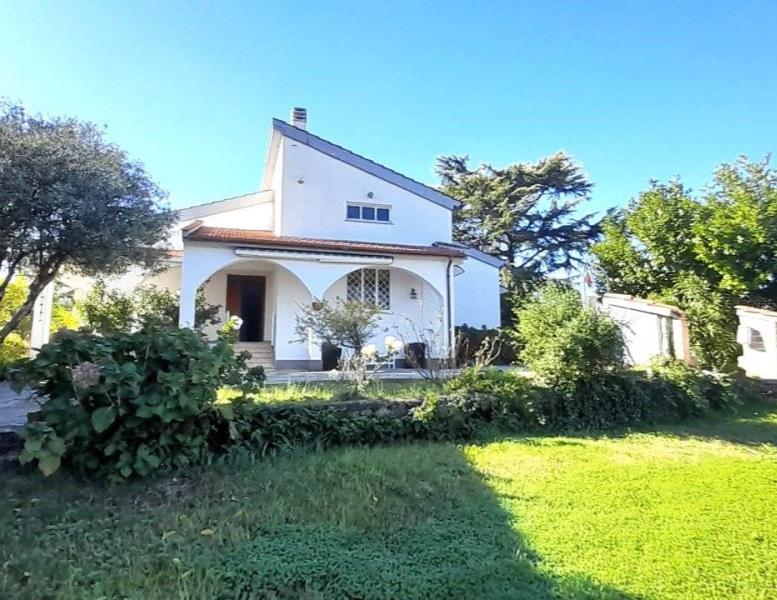 casa indipendente in vendita a Velletri