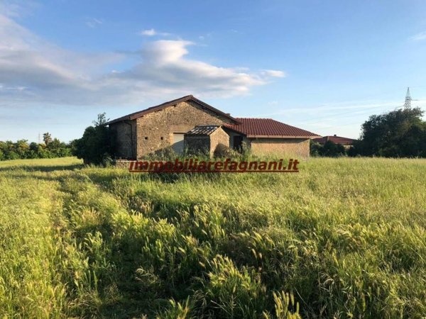 casa indipendente in vendita a Velletri