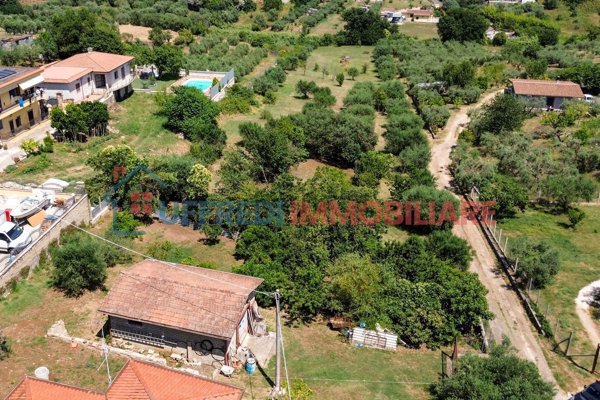 locale di sgombero in vendita a Velletri