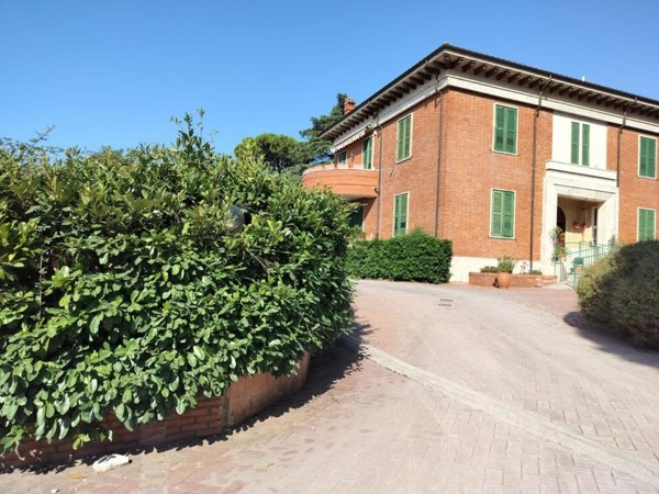 casa indipendente in vendita a Velletri