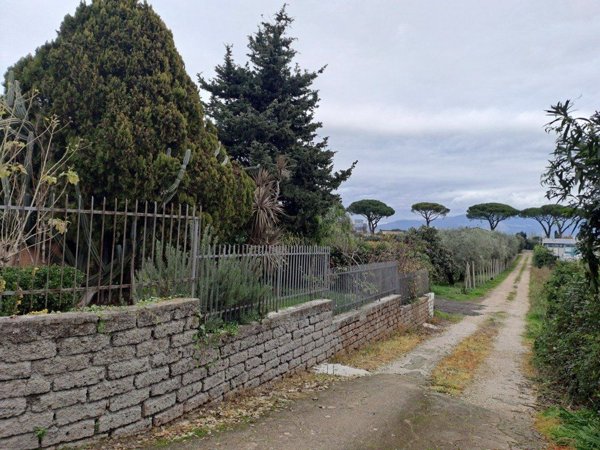 casa indipendente in vendita a Velletri