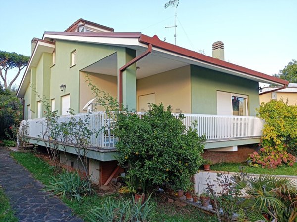 casa indipendente in vendita a Velletri