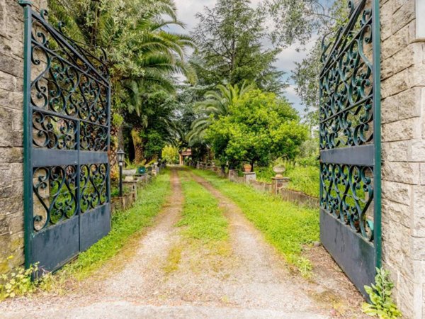 casa indipendente in vendita a Velletri