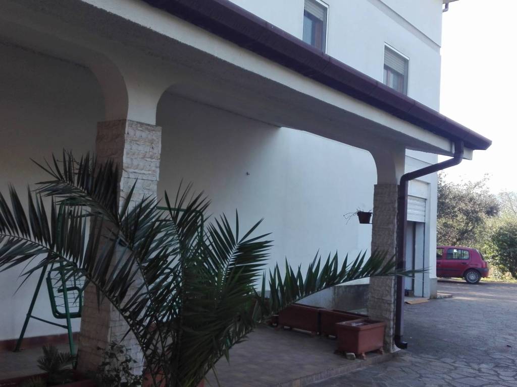 casa indipendente in vendita a Velletri