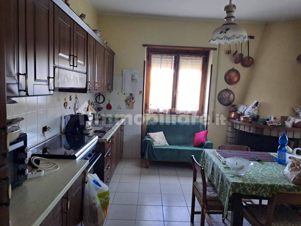 casa indipendente in vendita a Velletri