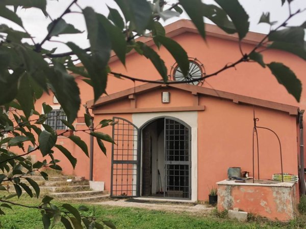 casa indipendente in vendita a Velletri