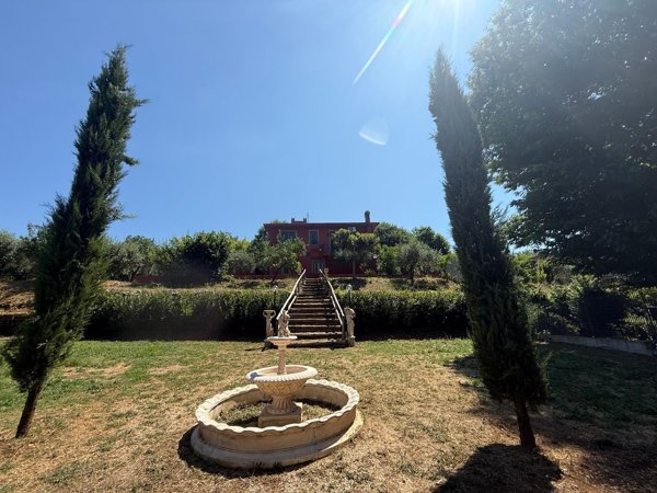 casa indipendente in vendita a Velletri