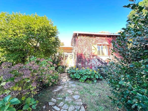 pentavano in vendita a Velletri