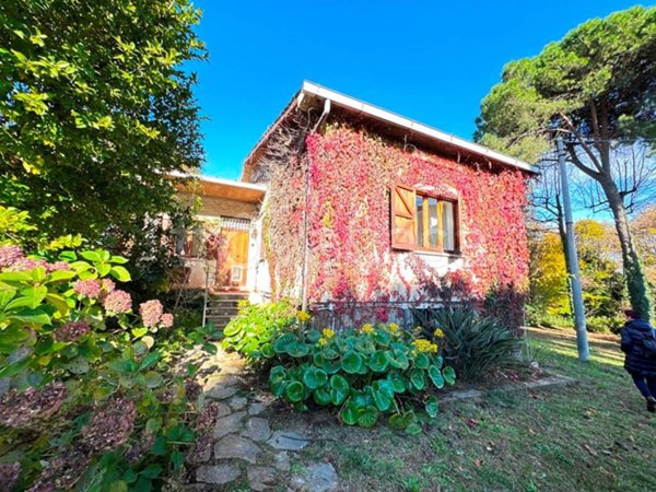 casa indipendente in vendita a Velletri