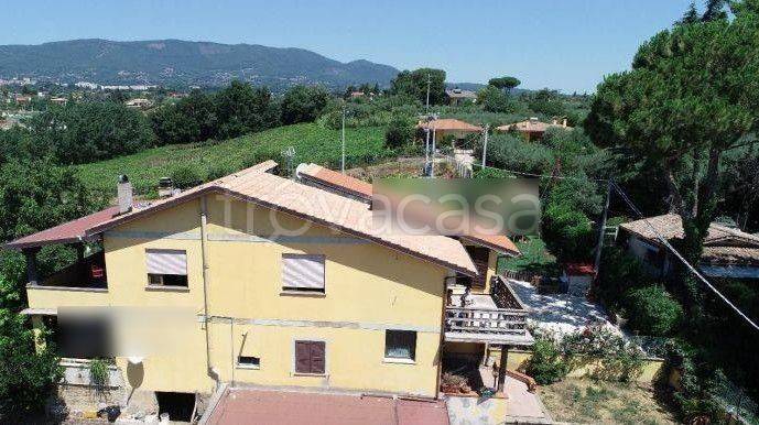 casa indipendente in vendita a Velletri