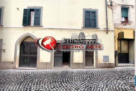 negozio in vendita a Velletri