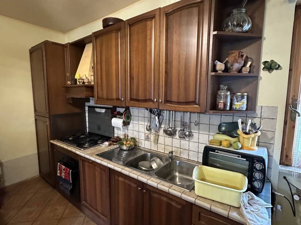 casa indipendente in vendita a Velletri