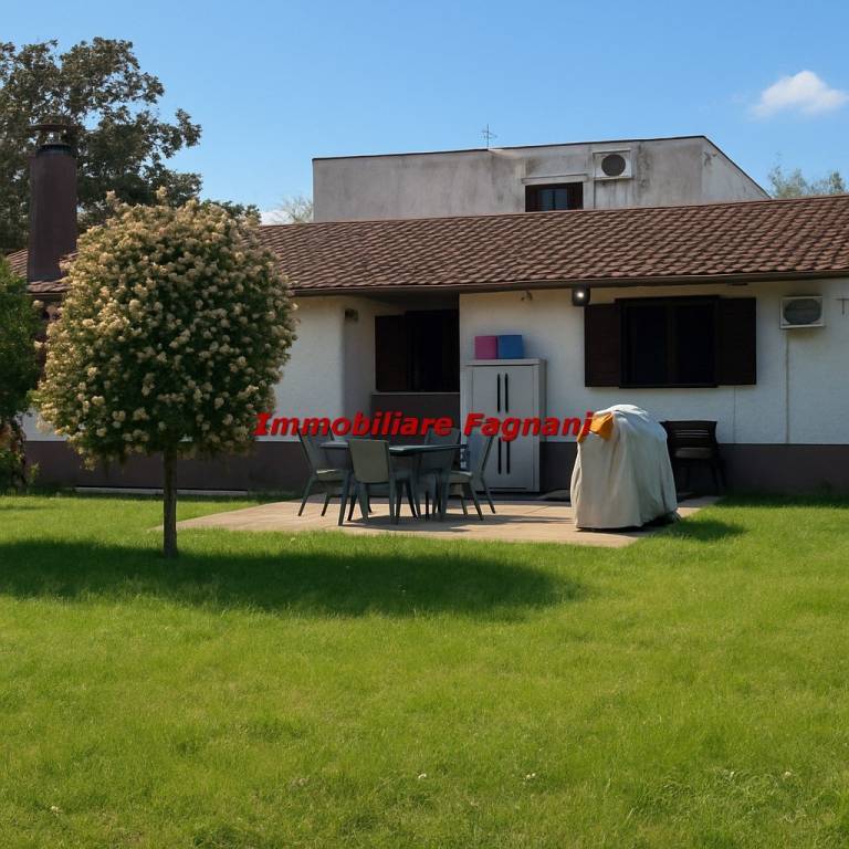 casa indipendente in vendita a Velletri