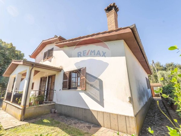 casa indipendente in vendita a Velletri