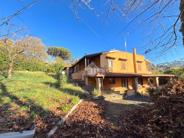 casa indipendente in vendita a Velletri